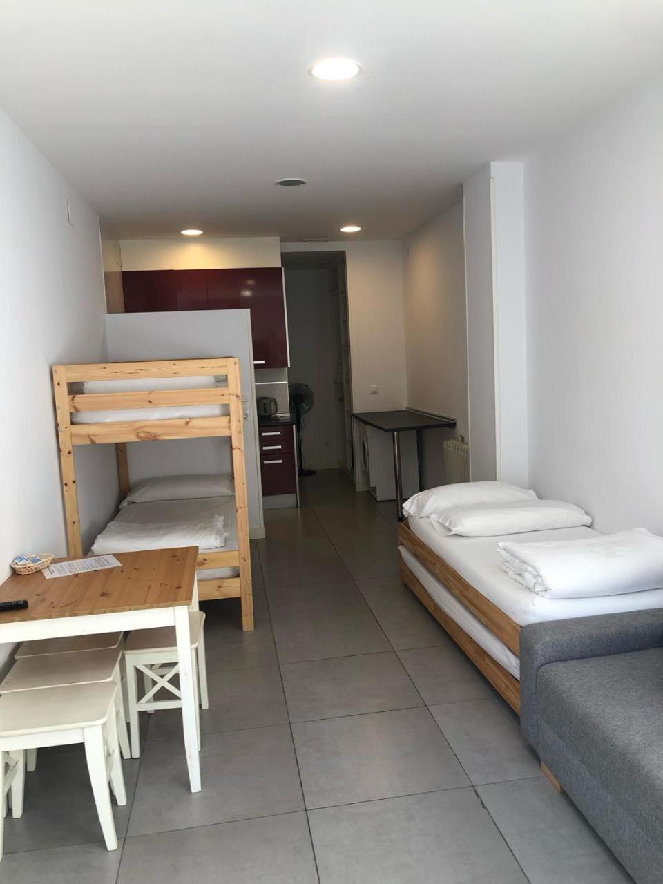 סן ויסנטה דה לה ברקרה Apartamentos Surfing San Vicente II מראה חיצוני תמונה